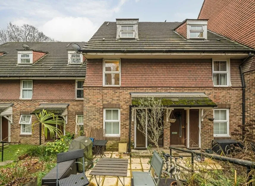 2 bed flat for sale — Windmill Rise, Kingston Upon Thames, KT2