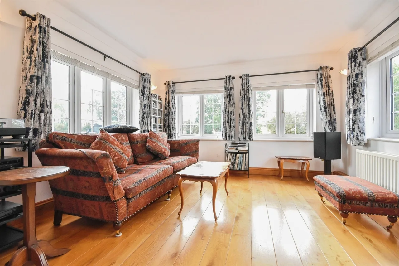Tanhouse Lane, Navestockside, CM14, photo 17