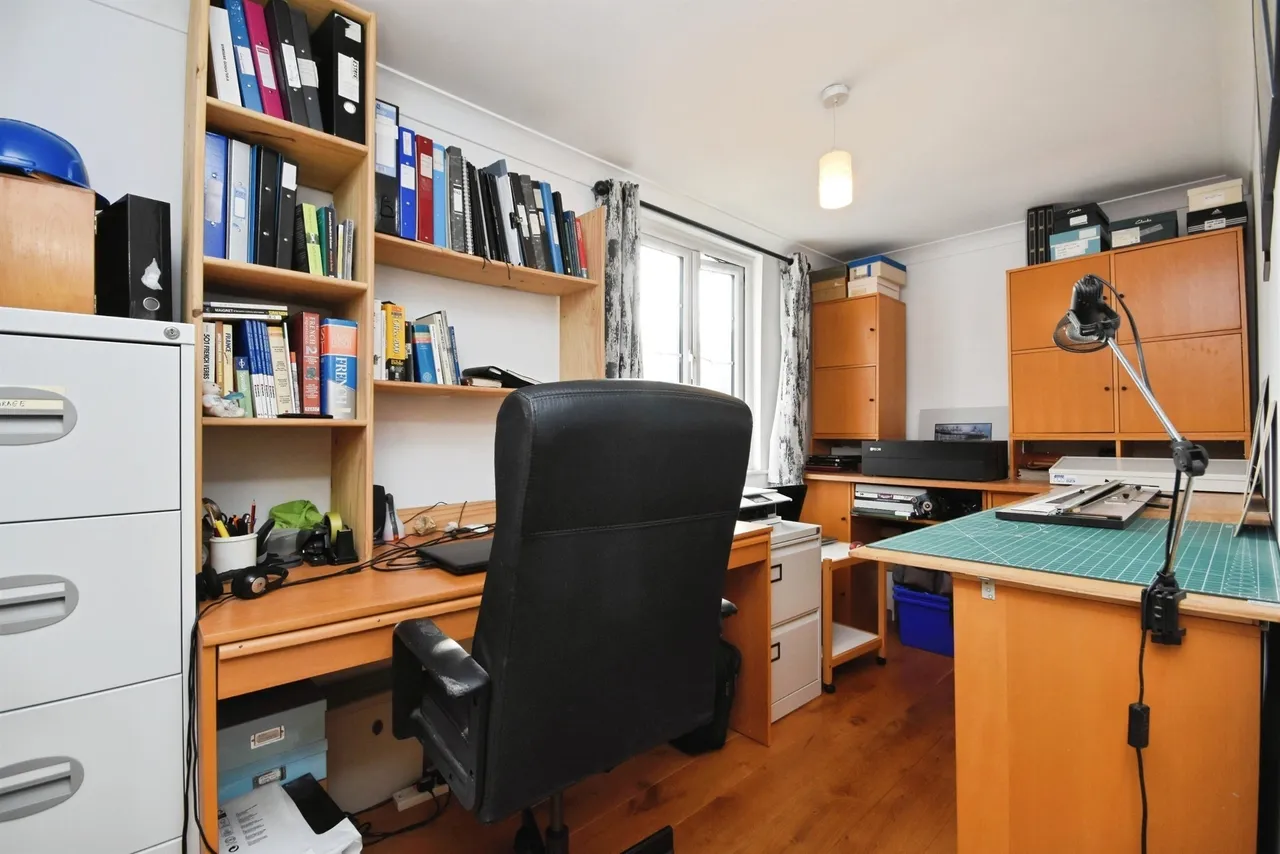Tanhouse Lane, Navestockside, CM14, photo 15