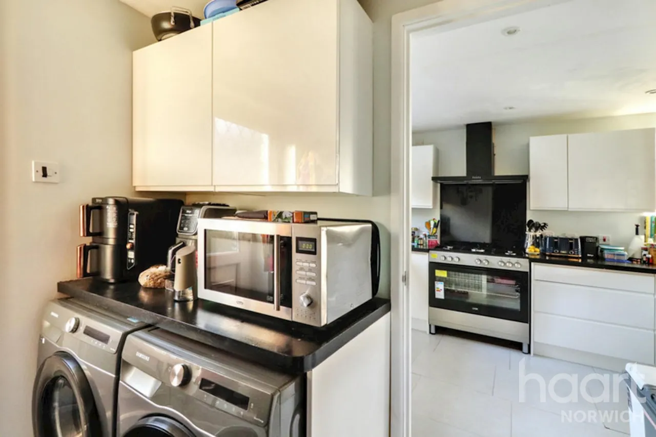 Mallow Way, Wymondham, NR18, photo 7