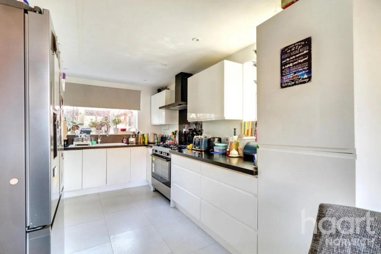 Mallow Way, Wymondham, NR18, photo 8