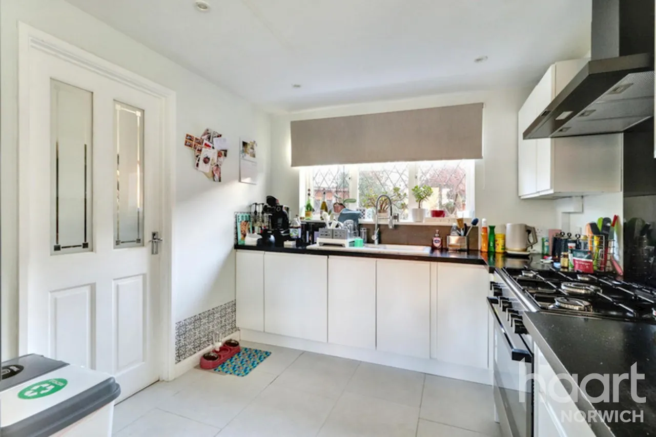 Mallow Way, Wymondham, NR18, photo 6