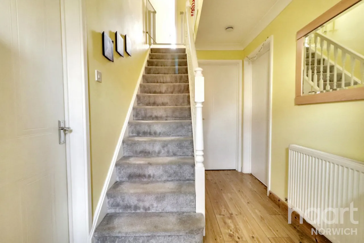 Mallow Way, Wymondham, NR18, photo 9