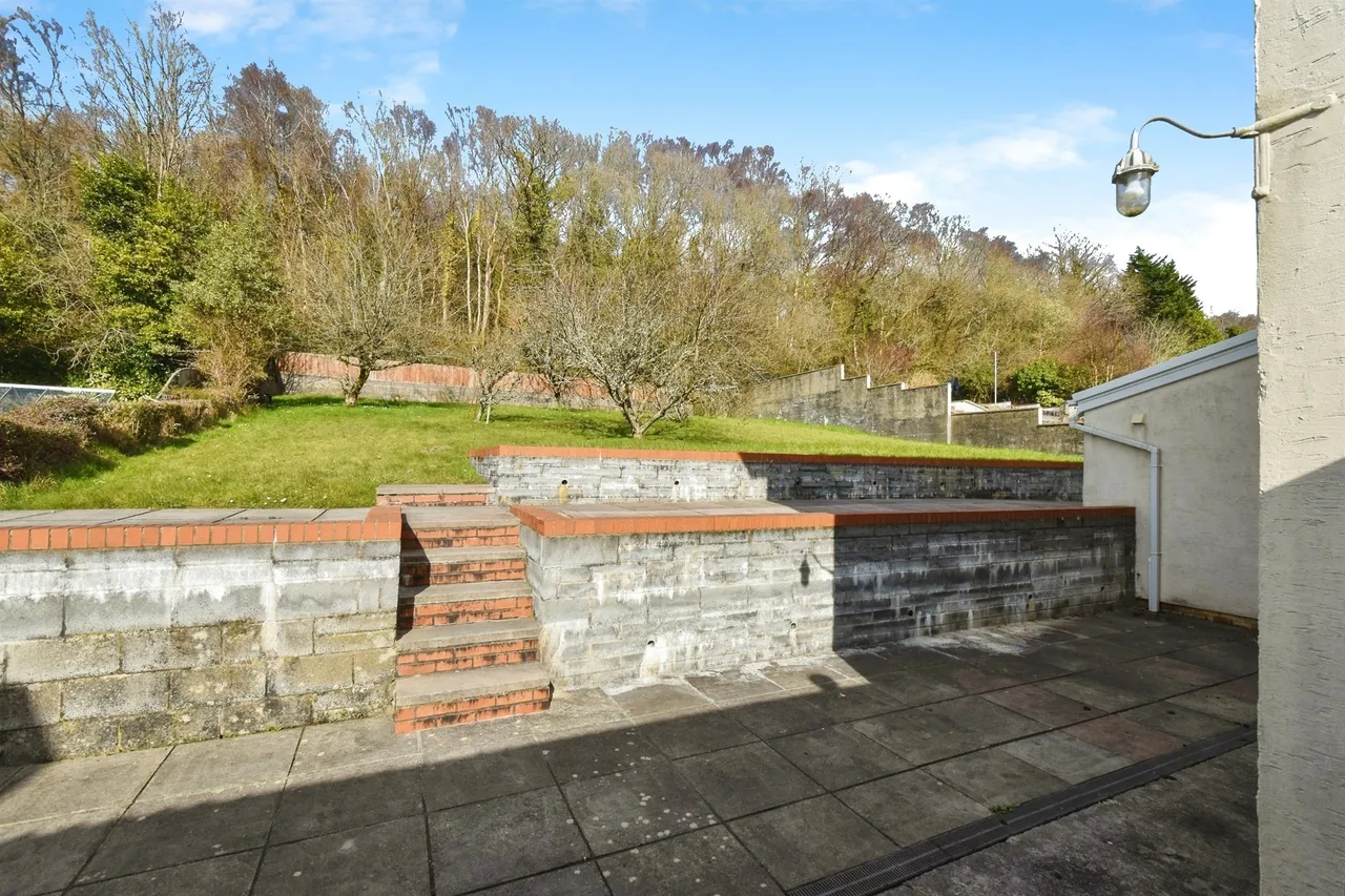 Cenarth Drive, Aberdare, CF44, photo 10