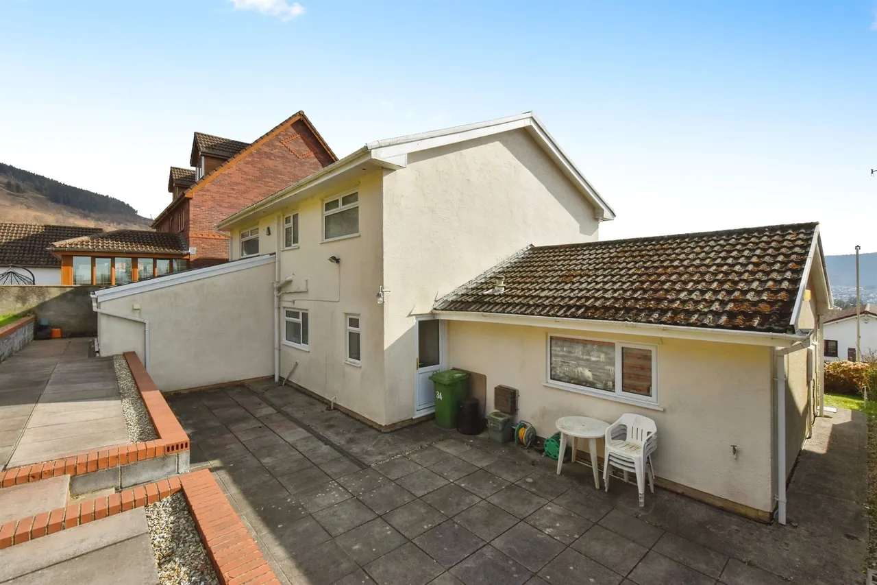Cenarth Drive, Aberdare, CF44, photo 34