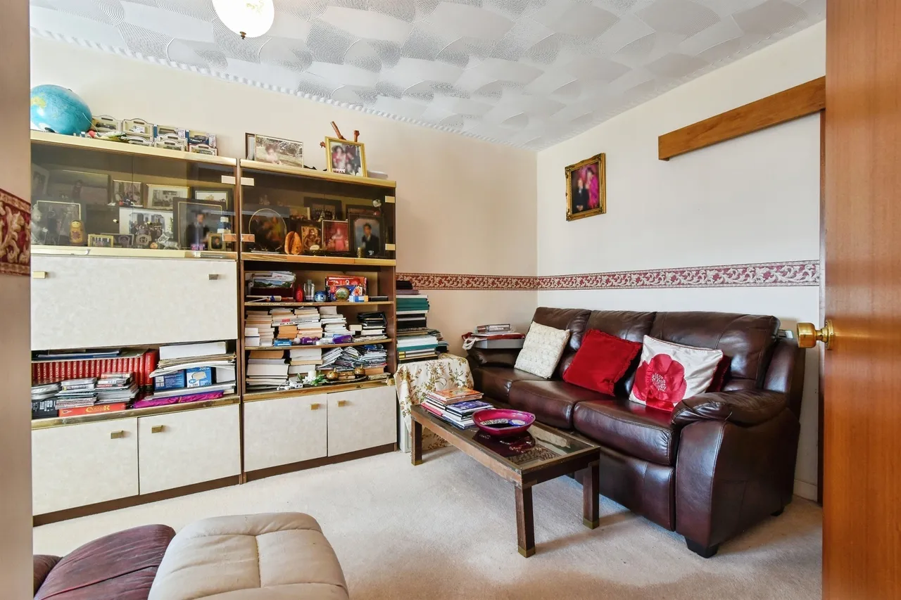 Cenarth Drive, Aberdare, CF44, photo 13