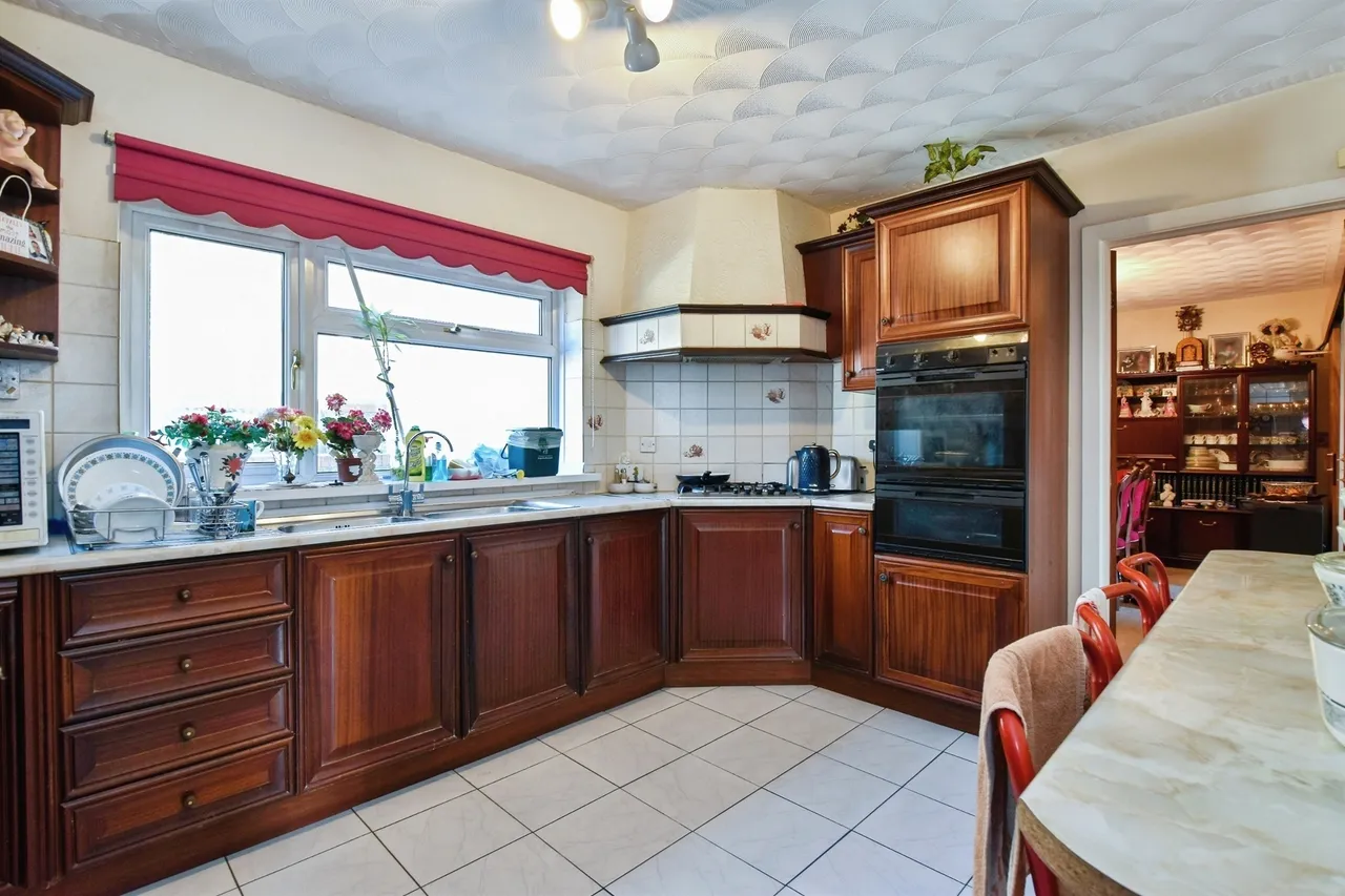Cenarth Drive, Aberdare, CF44, photo 17