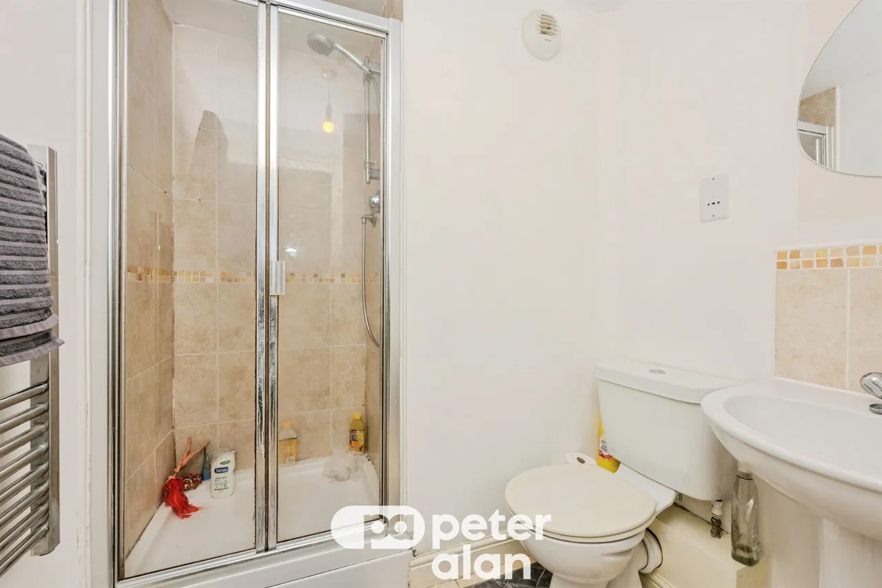 Geraint Jeremiah Close, Neath, SA11, photo 7
