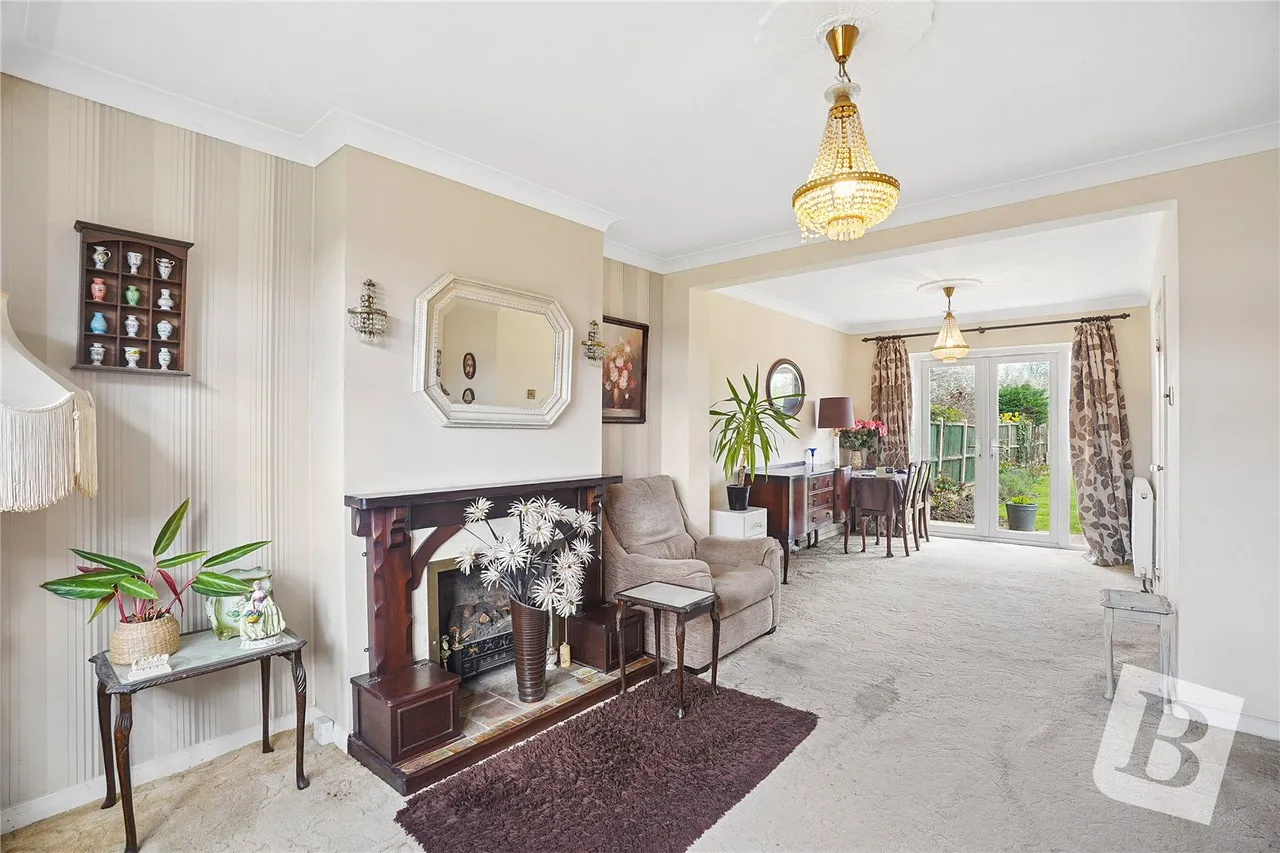 Winchester Avenue, Upminster, RM14, photo 2