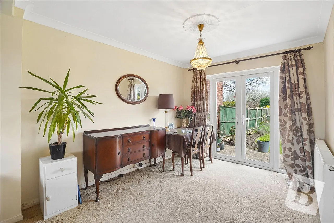 Winchester Avenue, Upminster, RM14, photo 5