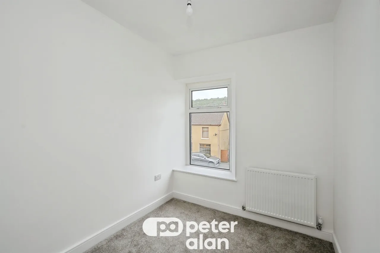 Main Road, Neath, SA10, photo 10