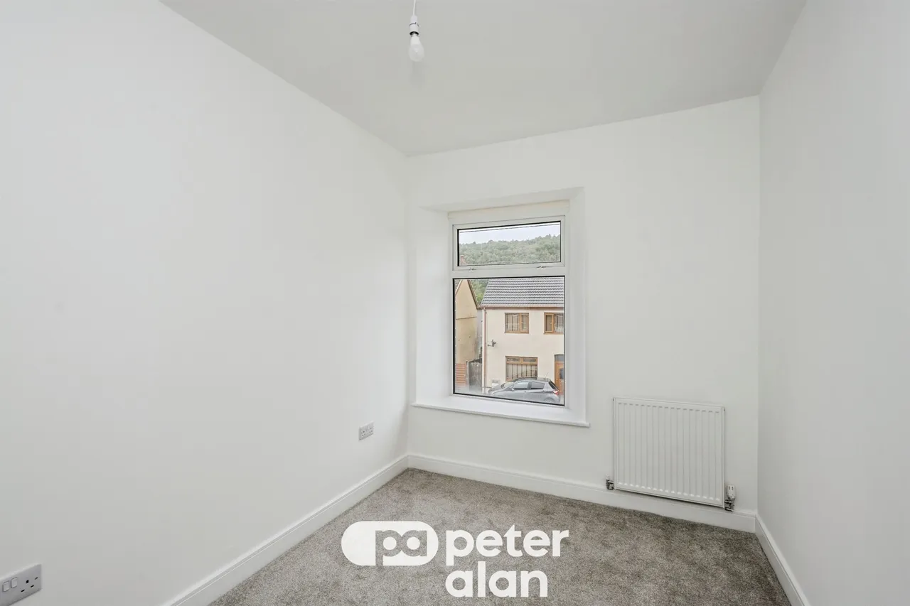 Main Road, Neath, SA10, photo 12
