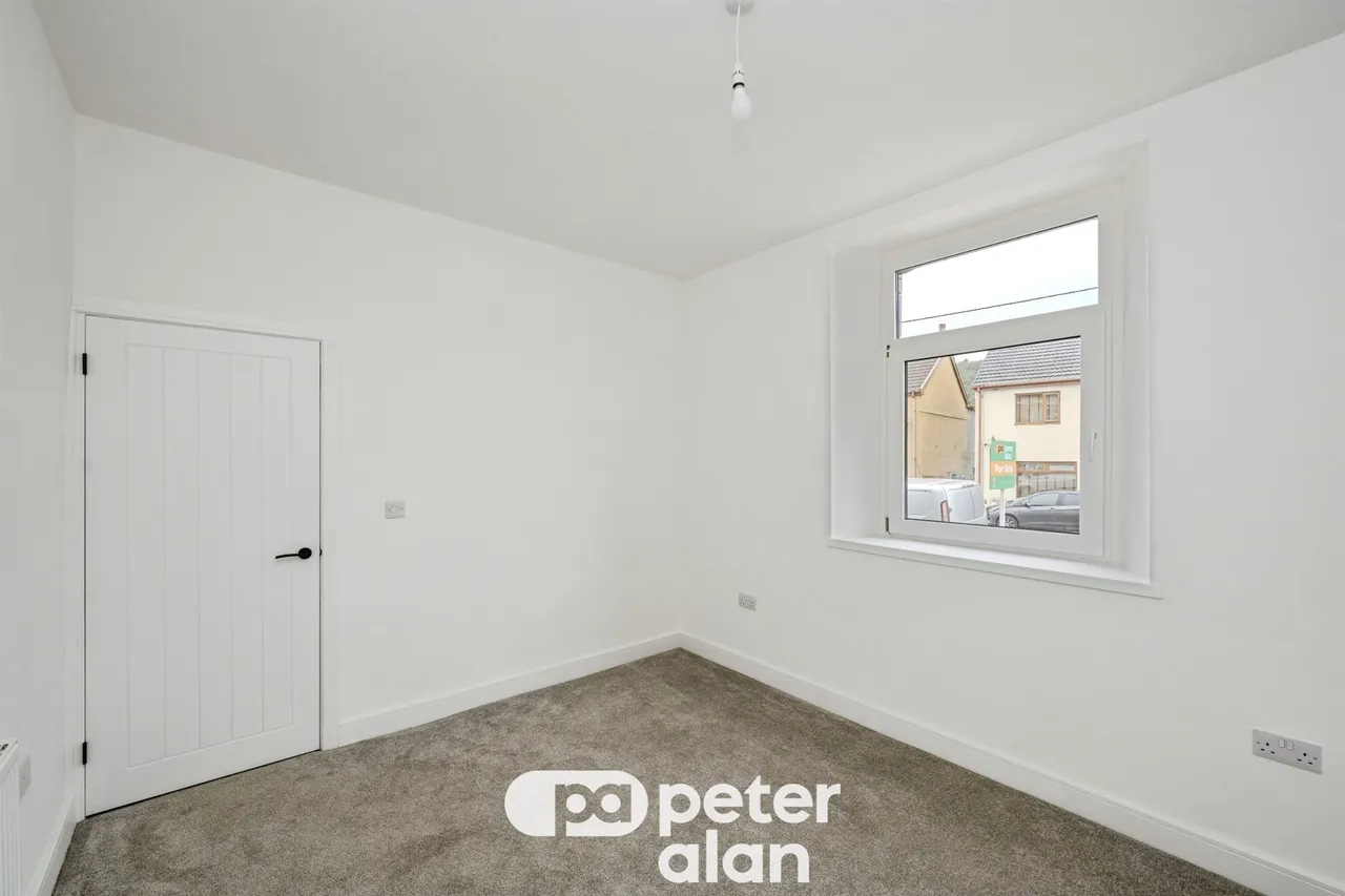 Main Road, Neath, SA10, photo 15
