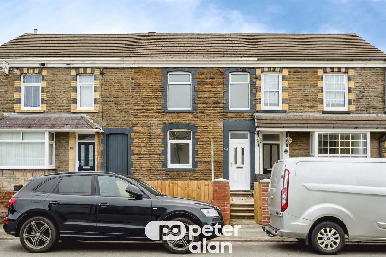 Main Road, Neath, SA10, photo 18