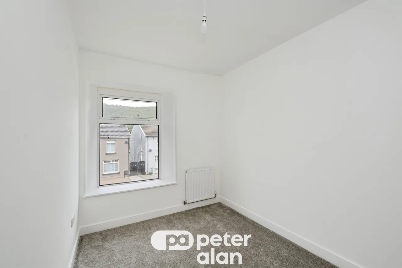 Main Road, Neath, SA10, photo 19