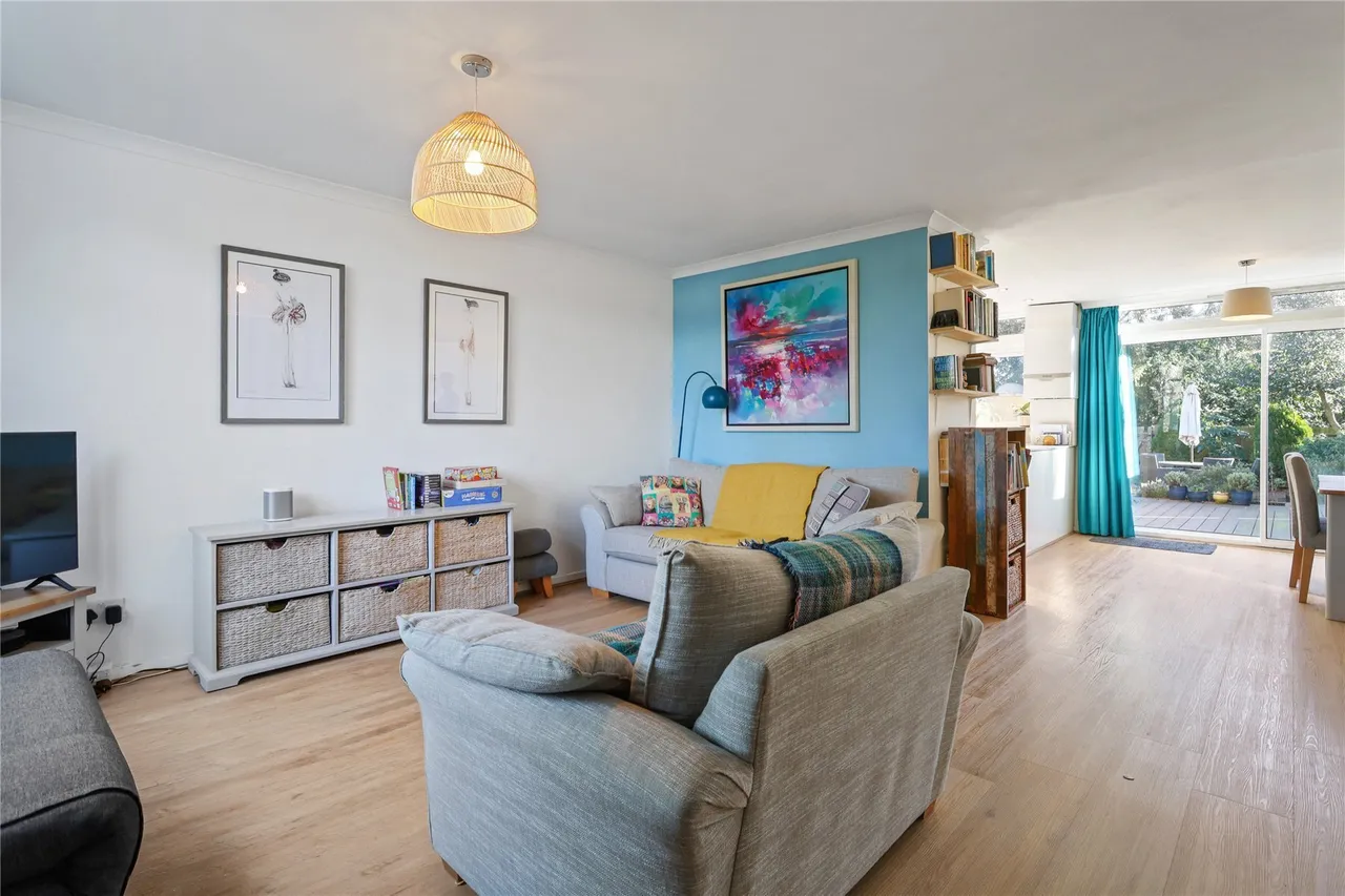 Castle Green, Weybridge, Surrey, KT13, photo 5