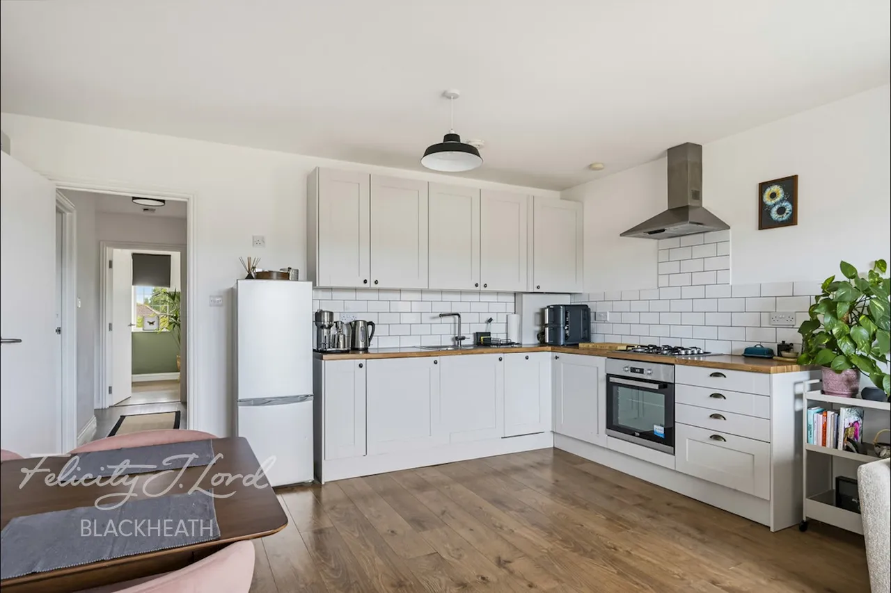 Edison Grove, London, photo 13