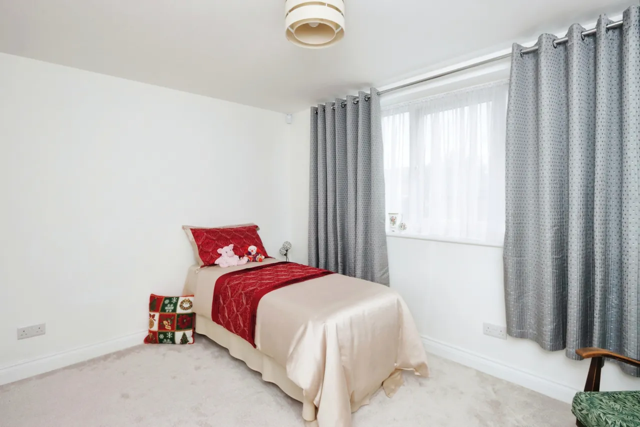 Roxton Avenue, Sheffield, South Yorkshire, S8, photo 14