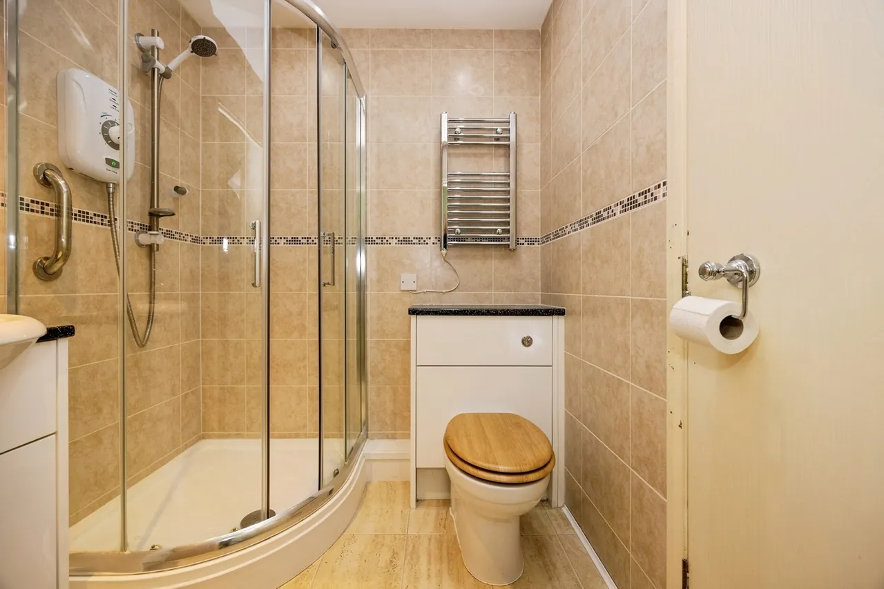 Adams Way, Alton, GU34, photo 16