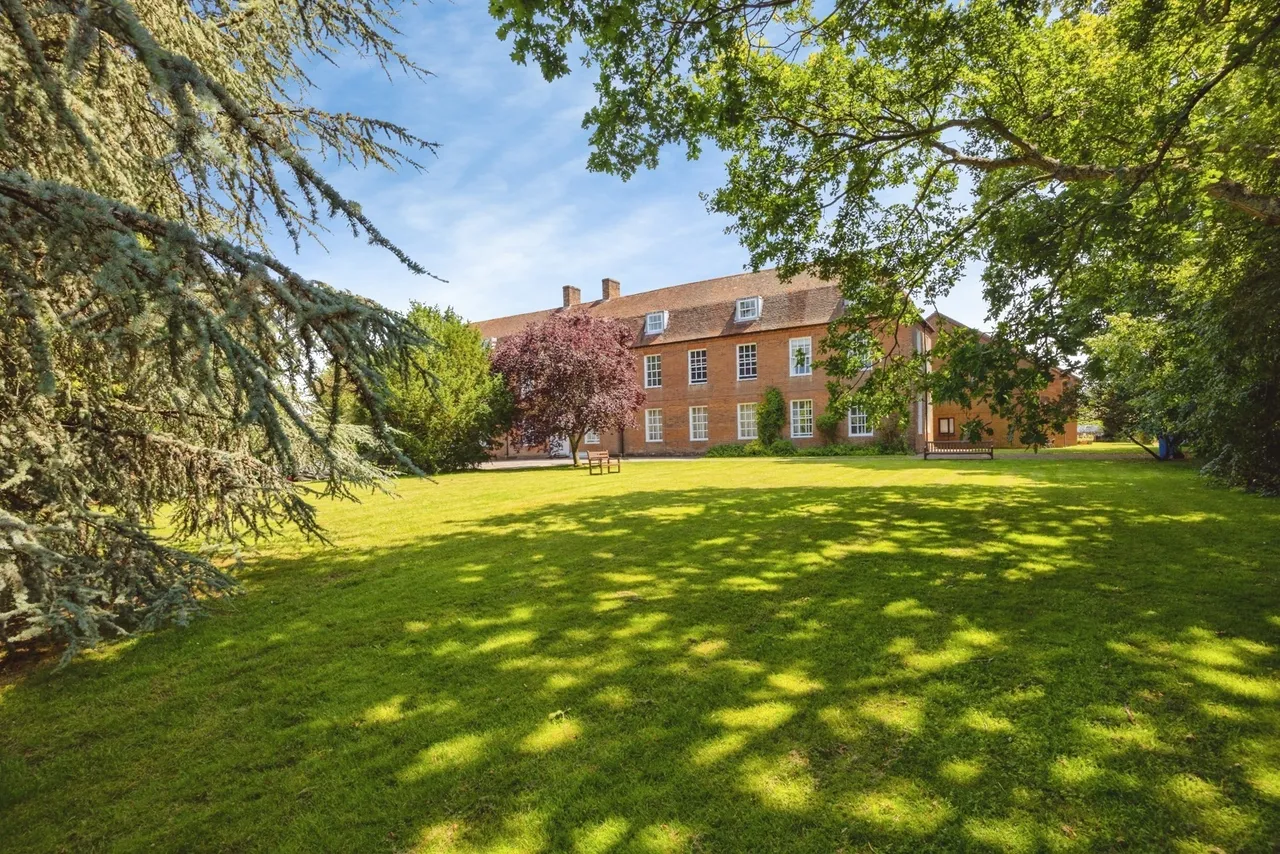 Adams Way, Alton, GU34, photo 6
