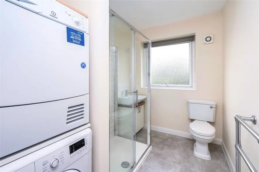 Cadogan Court, Sutton, SM2, photo 8