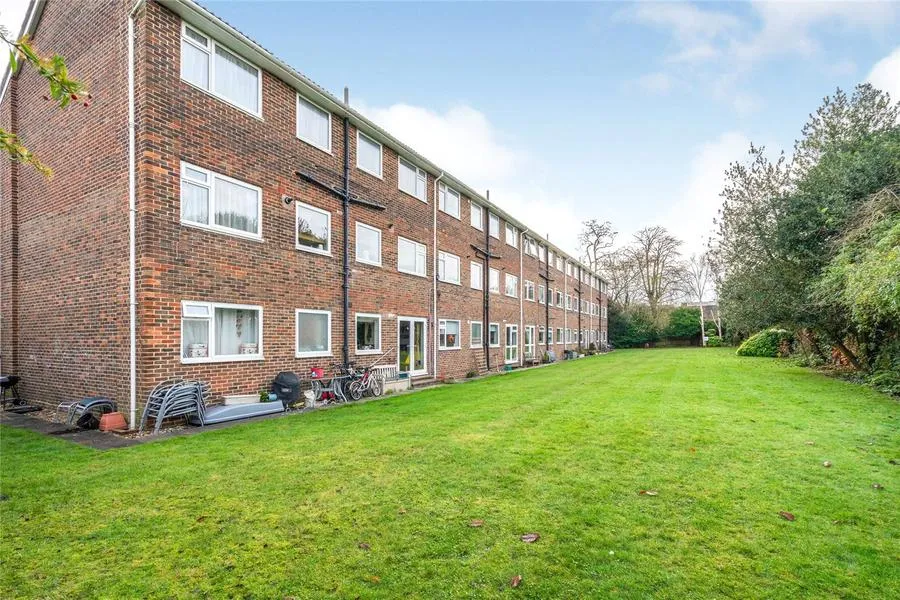 Cadogan Court, Sutton, SM2, photo 14
