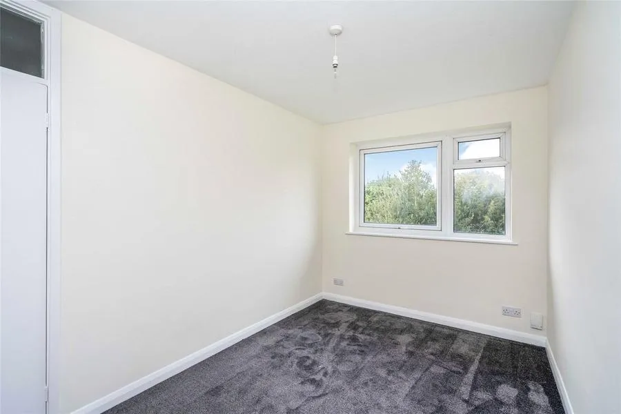 Cadogan Court, Sutton, SM2, photo 13
