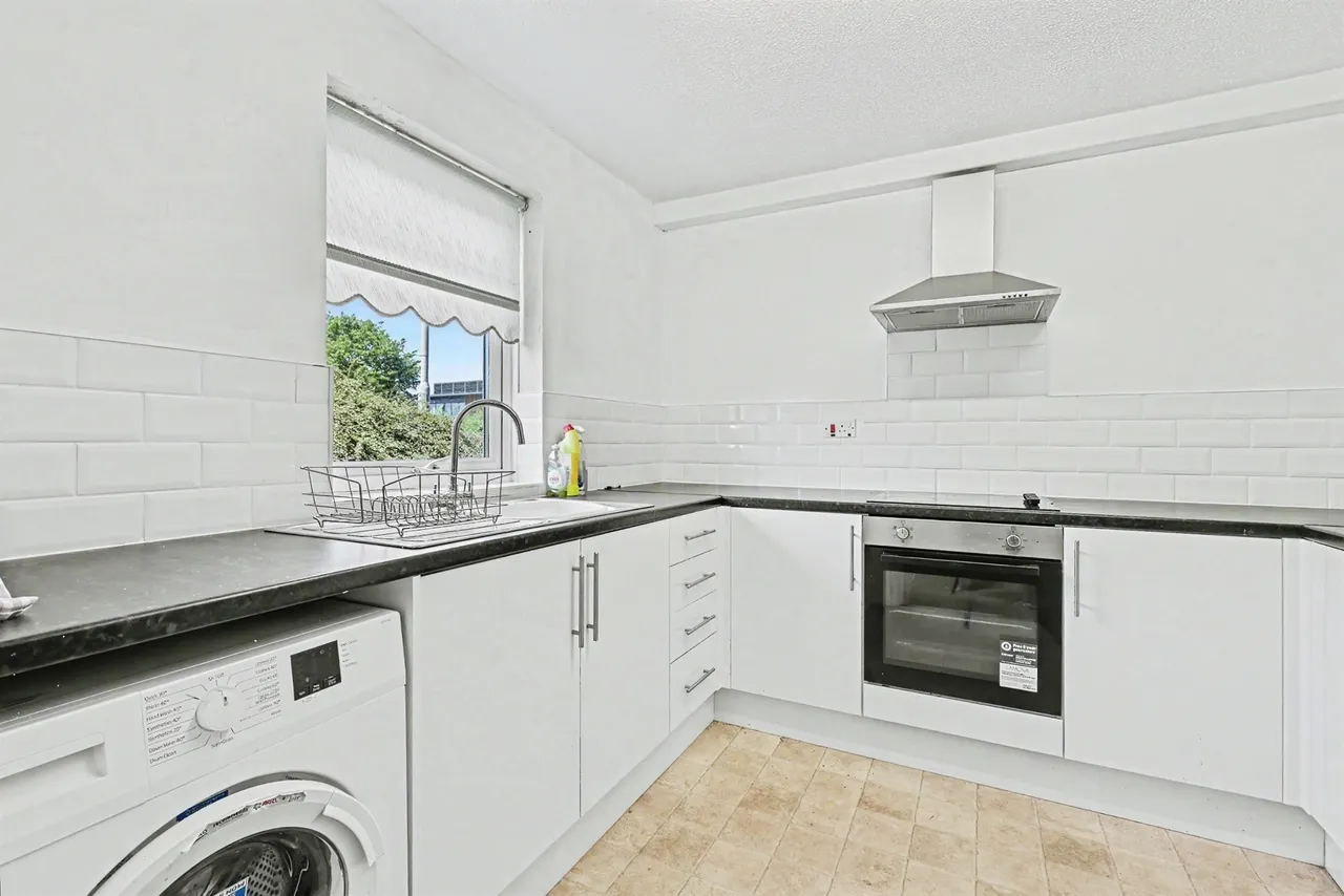 Elmhurst Court, Northampton, photo 5