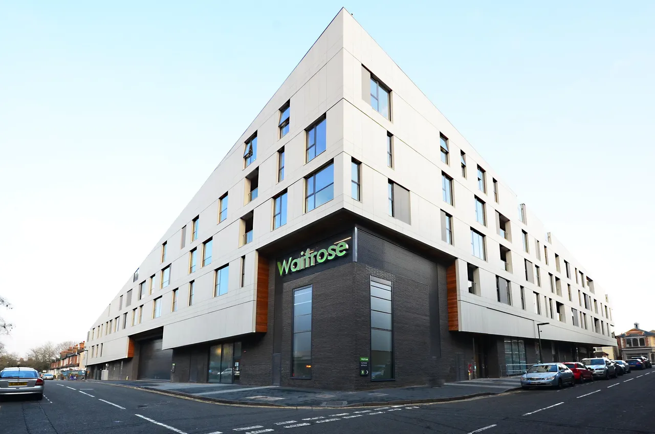 2 bed flat to rent — 16 The Bellerby Apartments, Leapale Lane, Guildford