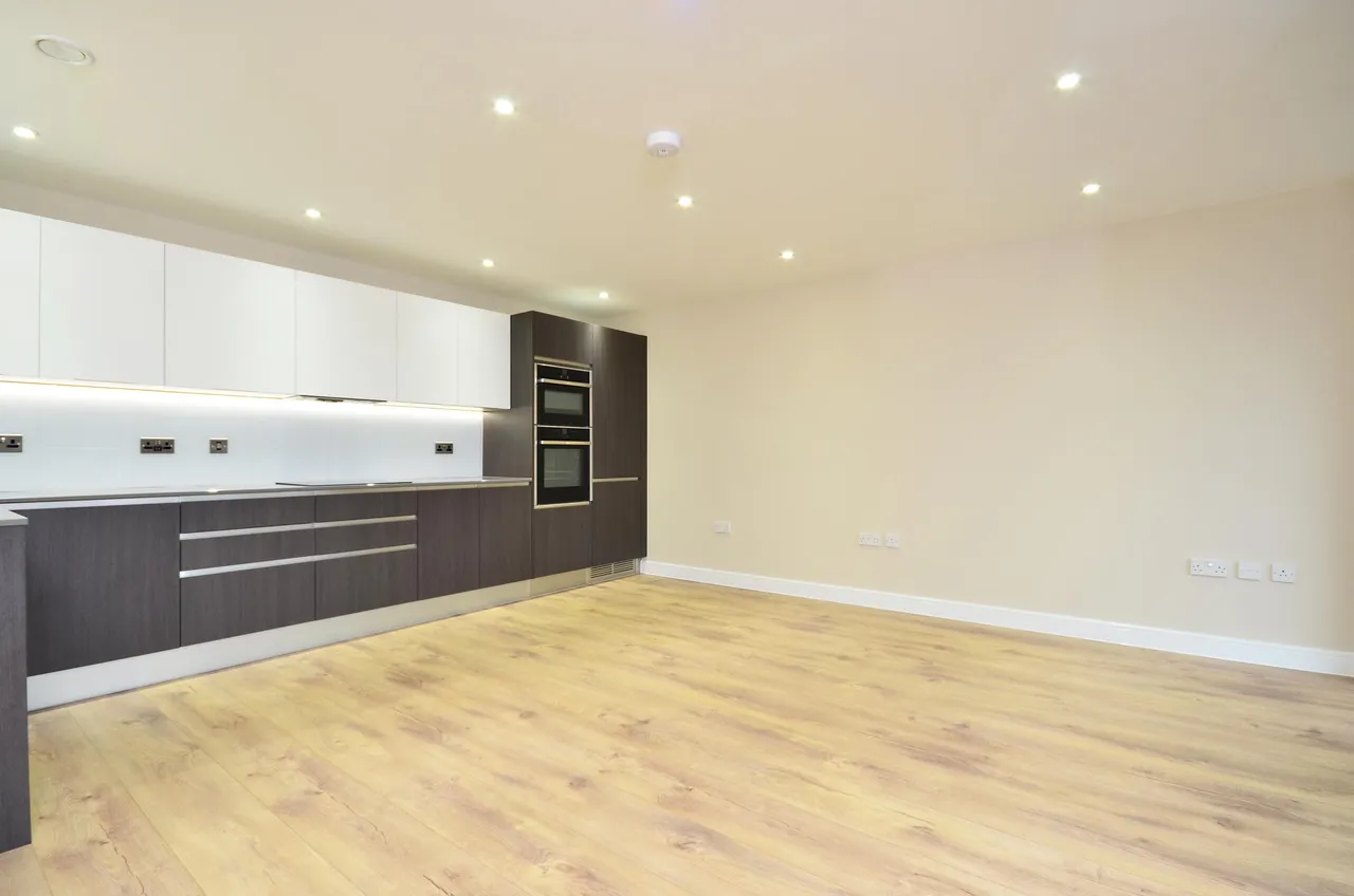 16 The Bellerby Apartments, Leapale Lane, Guildford, photo 3