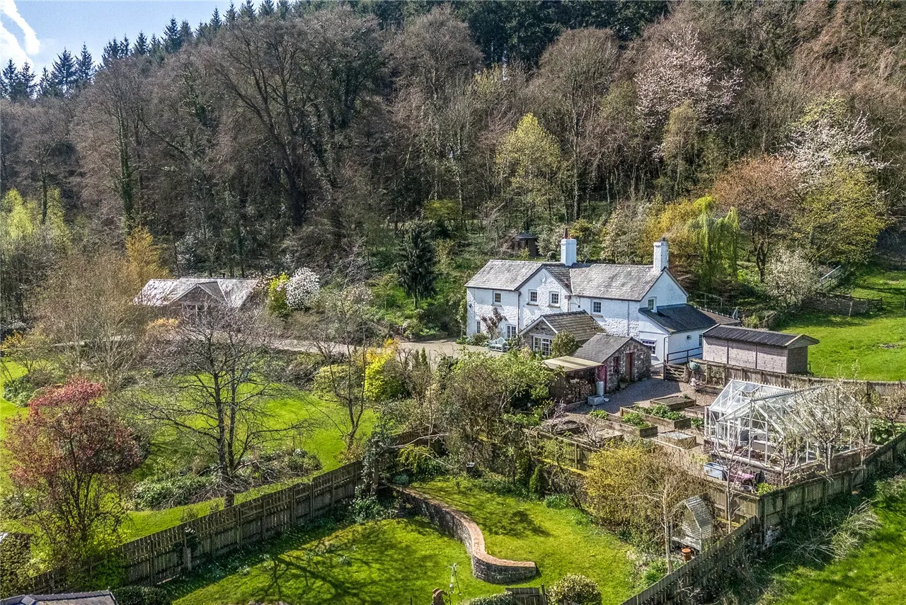4 bed house for sale, Erwood, Builth Wells
