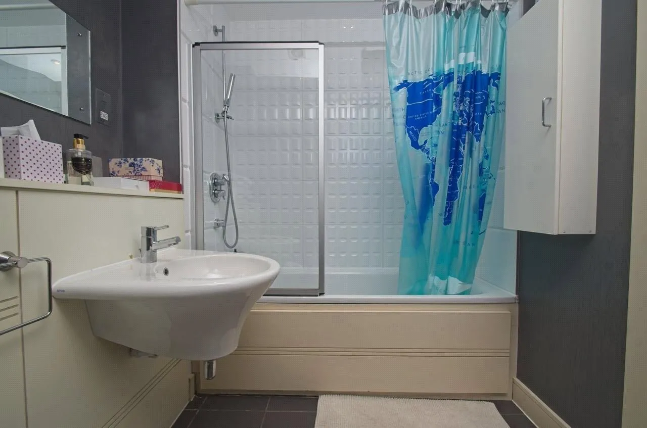 Galleon Way, Cardiff, CF10, photo 13