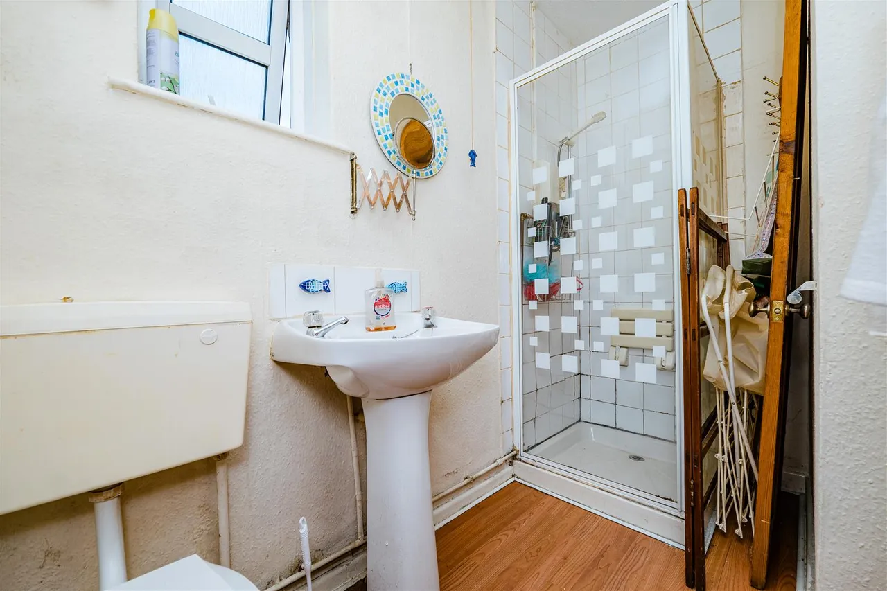 Hywel Crescent, Barry, CF63 1DL, photo 12