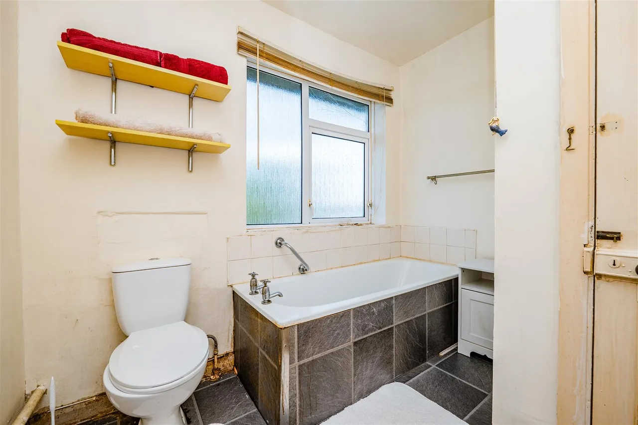 Hywel Crescent, Barry, CF63 1DL, photo 21