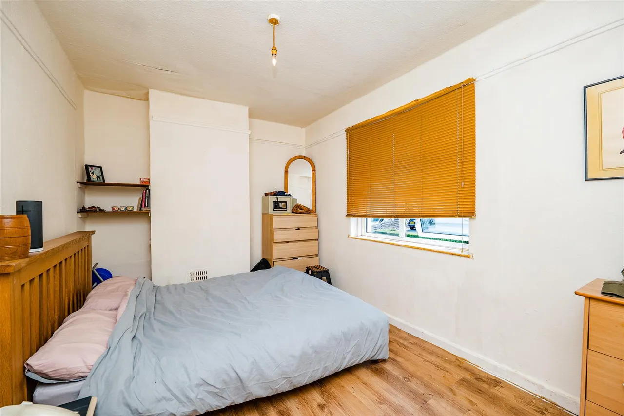 Hywel Crescent, Barry, CF63 1DL, photo 17