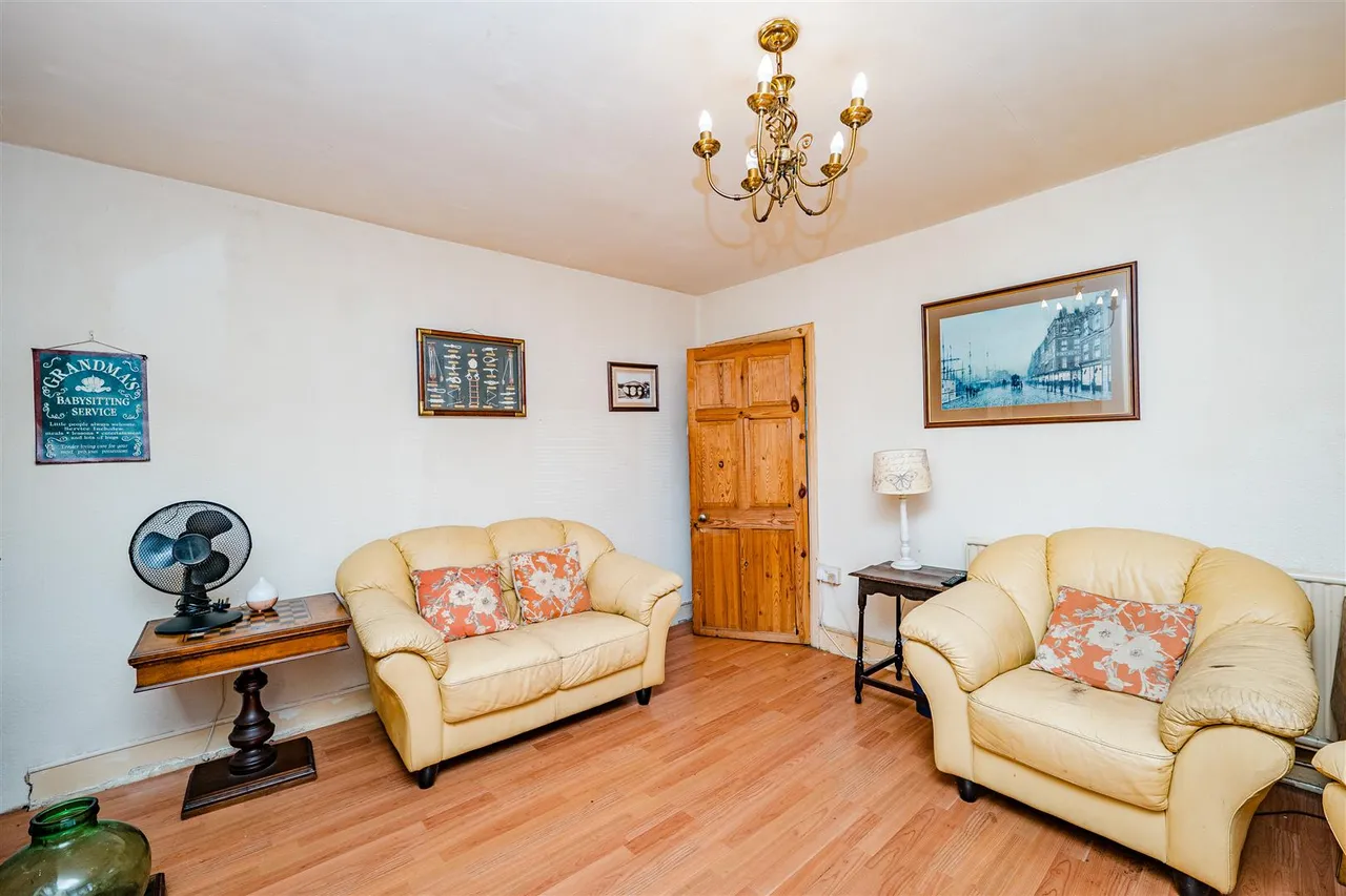 Hywel Crescent, Barry, CF63 1DL, photo 24