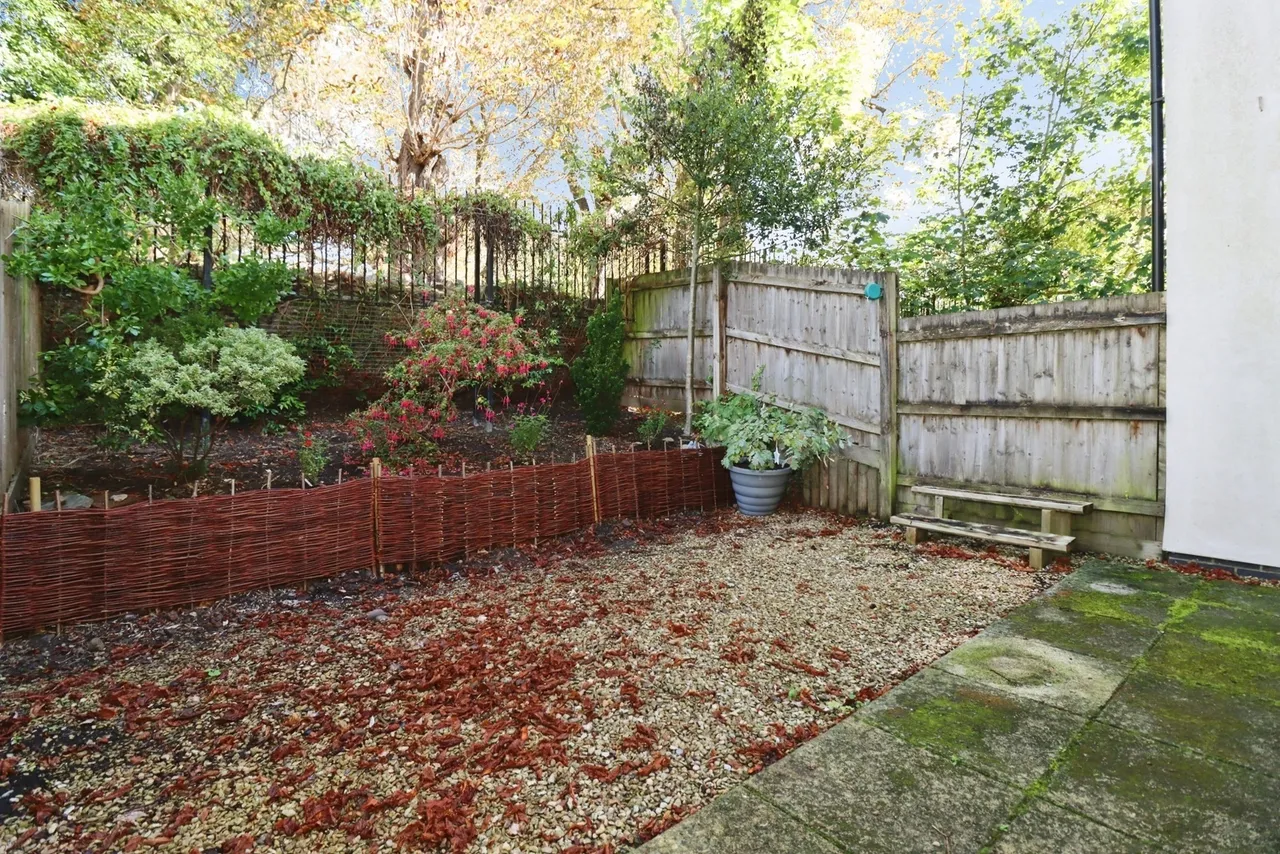 1 bed flat for sale — Yalland Close, Bristol, BS16