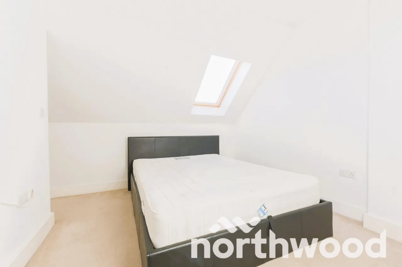 Ruxley Lane, West Ewell, KT19, photo 13