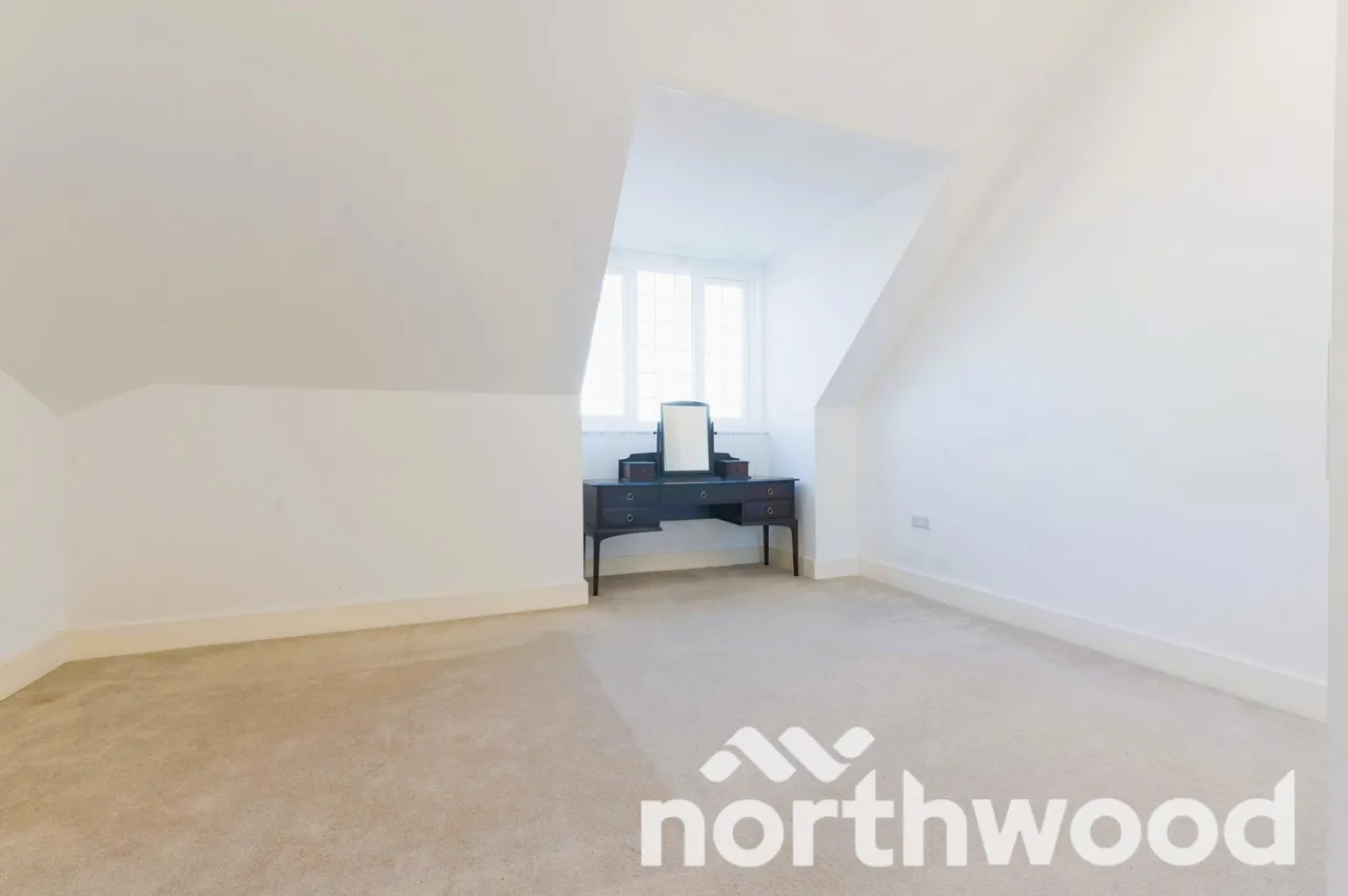 Ruxley Lane, West Ewell, KT19, photo 10