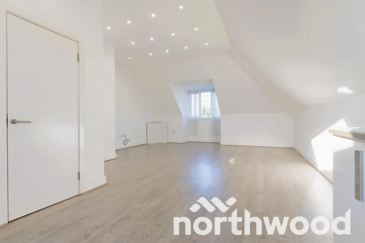 Ruxley Lane, West Ewell, KT19, photo 7