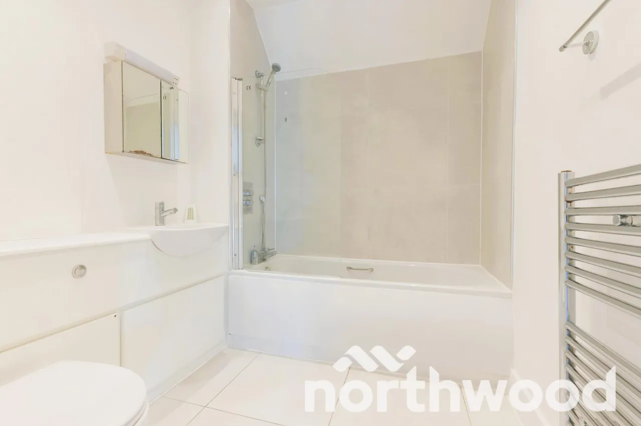 Ruxley Lane, West Ewell, KT19, photo 6