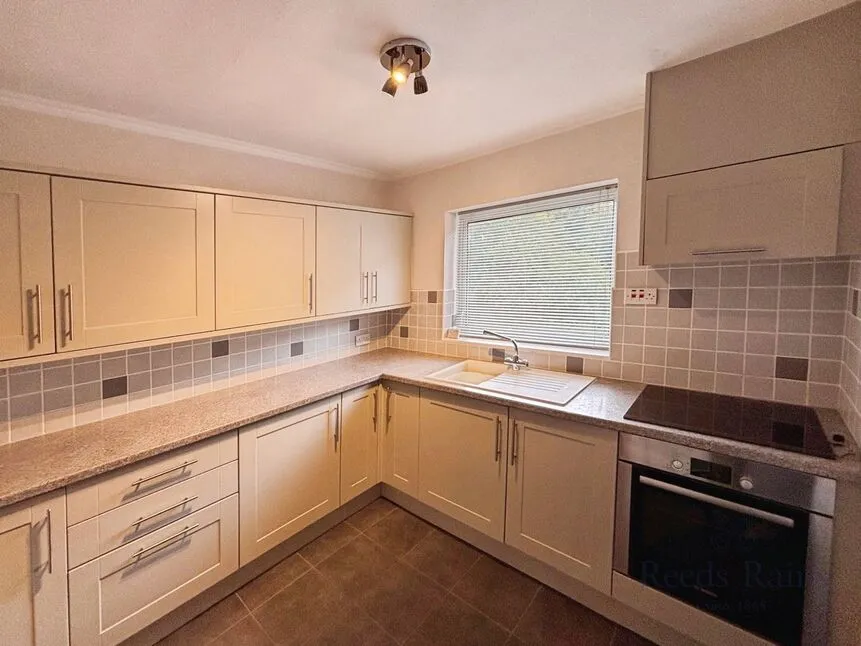 Hillgarth, Consett, Durham, DH8, photo 3