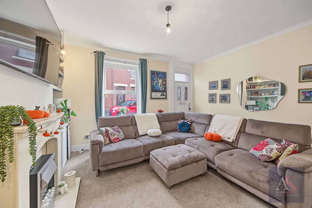 Mavis Street, Rochdale, OL11, photo 2