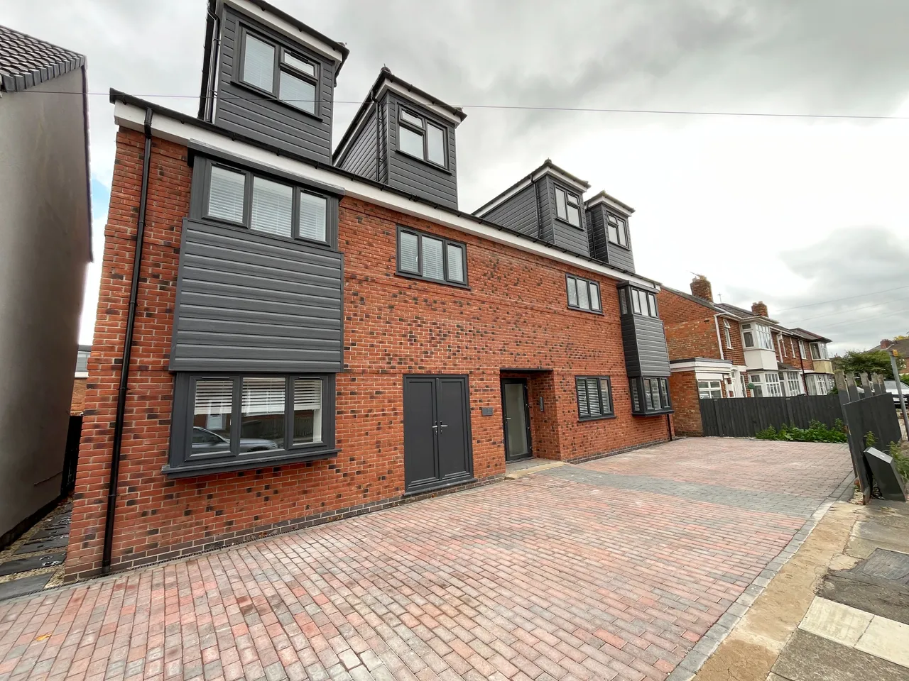 2 bed flat to rent — Medina Road, Leicester, LE3