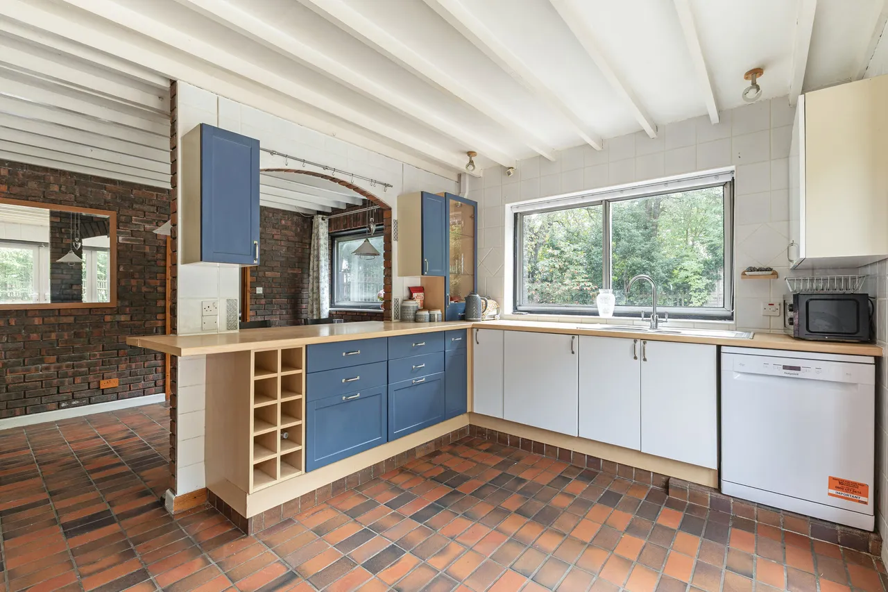 Queen Annes Road, Windsor, SL4, photo 5
