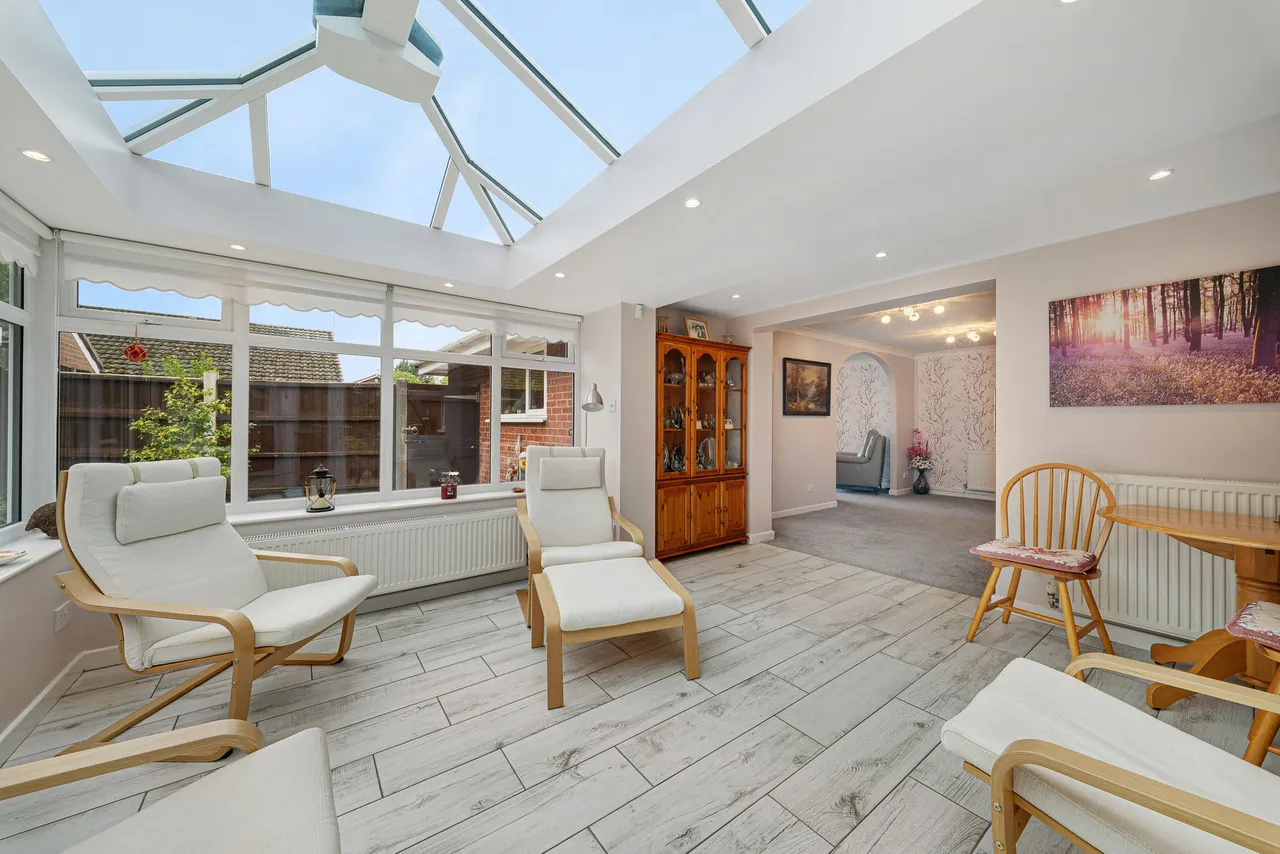 Ronaldshay, Widnes, WA8, photo 10