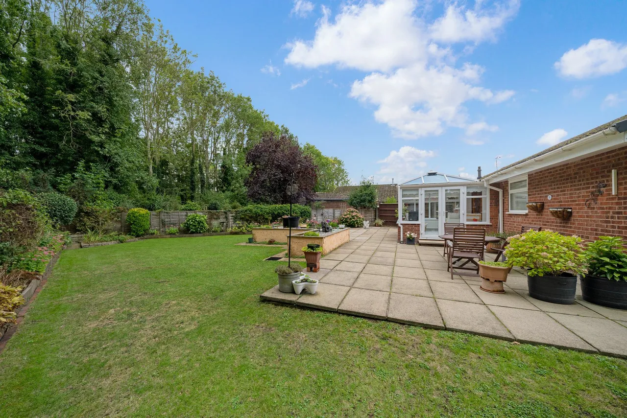 Ronaldshay, Widnes, WA8, photo 18