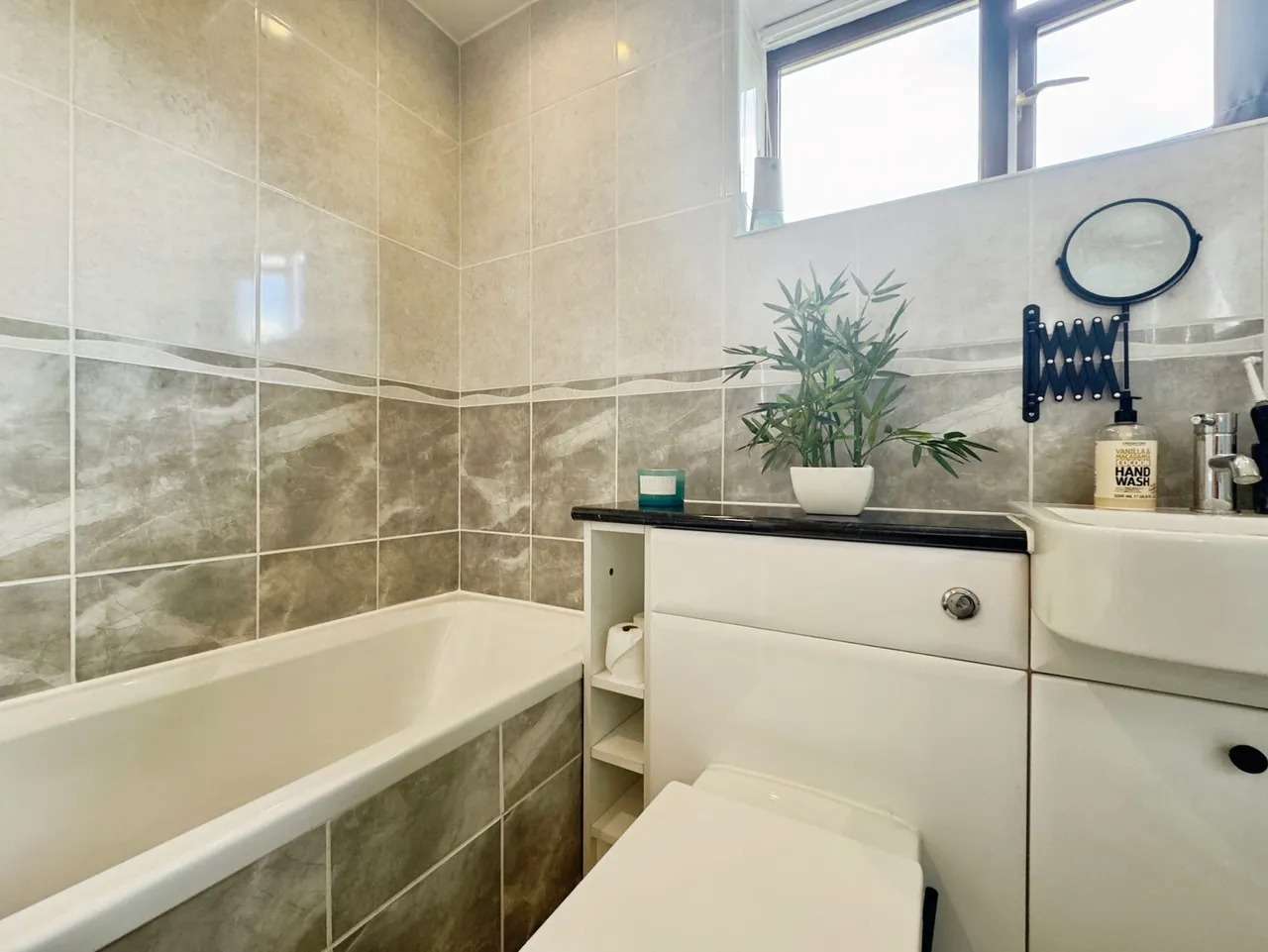 Totnes Drive, Cramlington, NE23, photo 27