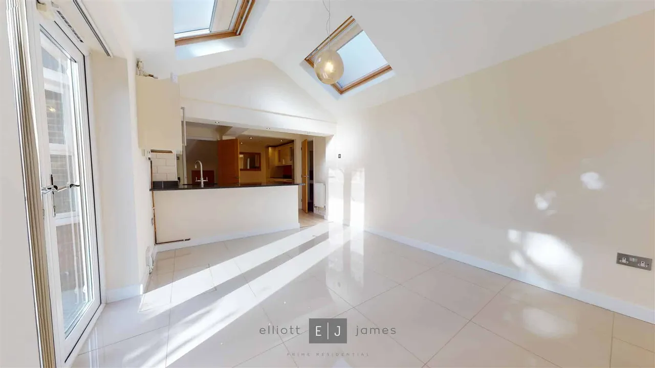 Cleves Close, Loughton, IG10, photo 7