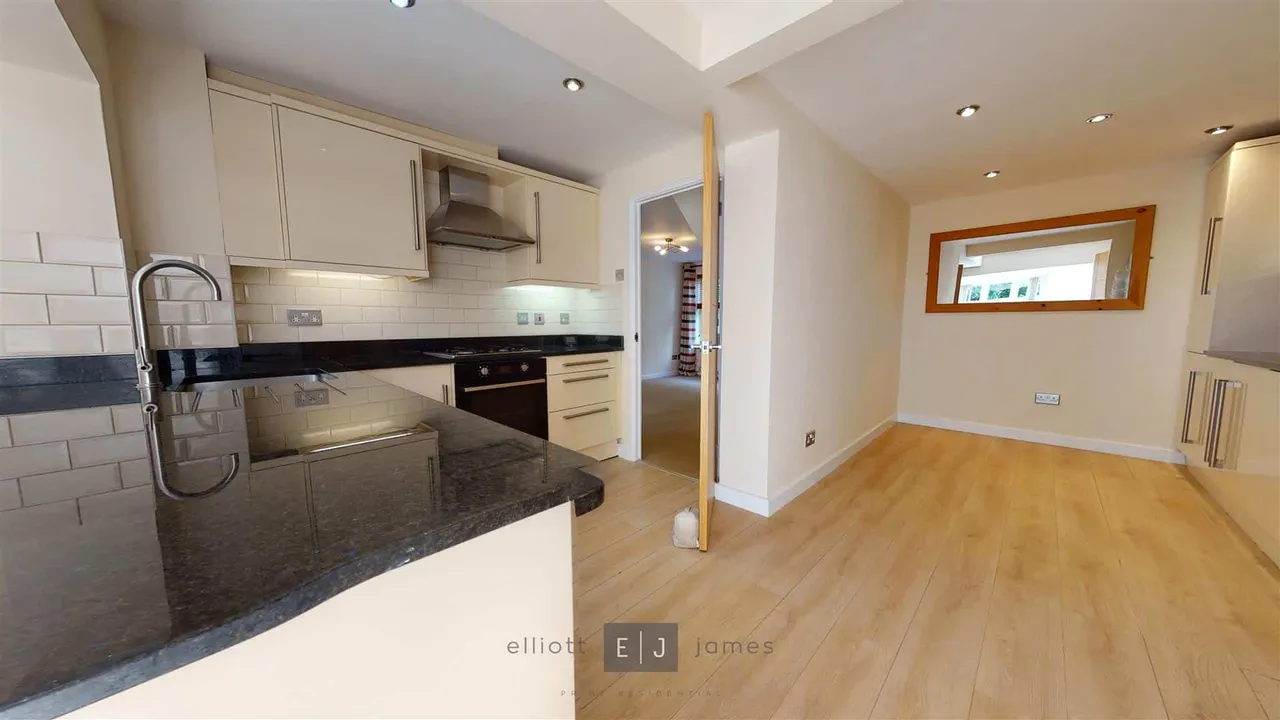 Cleves Close, Loughton, IG10, photo 9